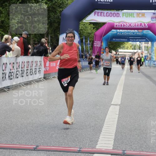 06.09.2026 - CURREX Alsterlauf Yannick Fuchs http://msf.ph/oto/10227689 06.09.2026 10:28:56 Ziel 5158, 5295, 5445 meine-sportfotos.de