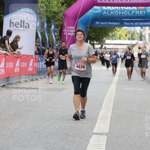06.09.2026 - CURREX Alsterlauf Yannick Fuchs http://msf.ph/oto/10227695 06.09.2026 10:28:59 Ziel 4836, 5295, 5445 meine-sportfotos.de
