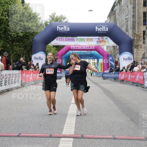06.09.2026 - CURREX Alsterlauf Yannick Fuchs http://msf.ph/oto/10227723 06.09.2026 10:29:17 Ziel 4554, 4555, 8116, 8117 meine-sportfotos.de