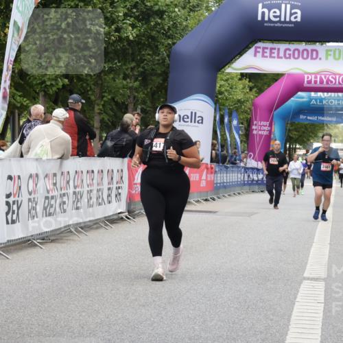 06.09.2026 - CURREX Alsterlauf Yannick Fuchs http://msf.ph/oto/10227753 06.09.2026 10:29:34 Ziel 4417, 5296, 6249, 6364 meine-sportfotos.de