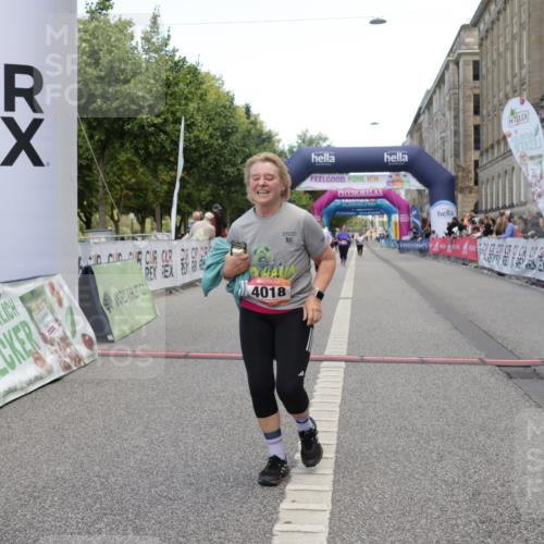 06.09.2026 - CURREX Alsterlauf Yannick Fuchs http://msf.ph/oto/10227772 06.09.2026 10:29:49 Ziel 2461, 2926, 4018 meine-sportfotos.de