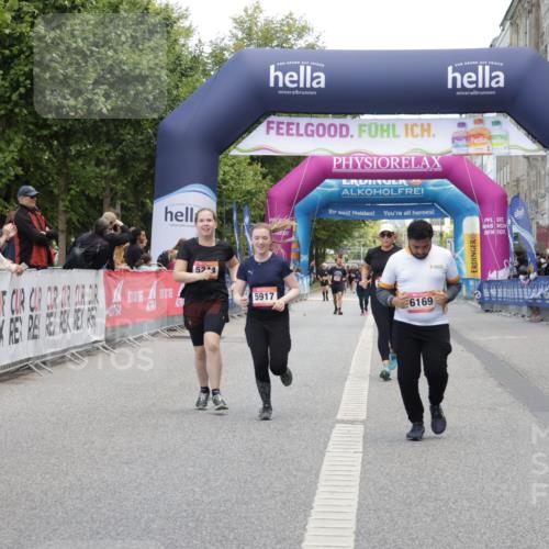 06.09.2026 - CURREX Alsterlauf Yannick Fuchs http://msf.ph/oto/10227810 06.09.2026 10:30:07 Ziel 2508, 2684, 4917, 5244, 5917, 6169, 6462 meine-sportfotos.de