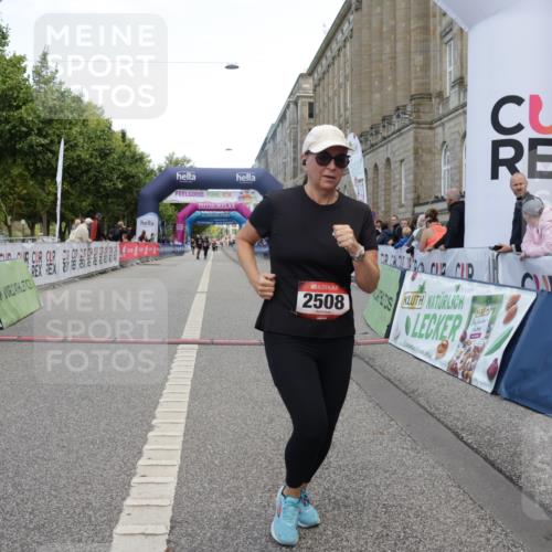 06.09.2026 - CURREX Alsterlauf Yannick Fuchs http://msf.ph/oto/10227822 06.09.2026 10:30:14 Ziel 2508, 5244, 5917, 6169 meine-sportfotos.de