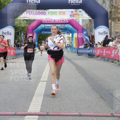 06.09.2026 - CURREX Alsterlauf Yannick Fuchs http://msf.ph/oto/10227871 06.09.2026 10:31:00 Ziel 2039, 2444, 3676, 4420, 4773, 6195, 6197, 8209 meine-sportfotos.de