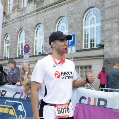 06.09.2026 - CURREX Alsterlauf Yannick Fuchs http://msf.ph/oto/10227896 06.09.2026 10:31:21 Ziel 4788 meine-sportfotos.de