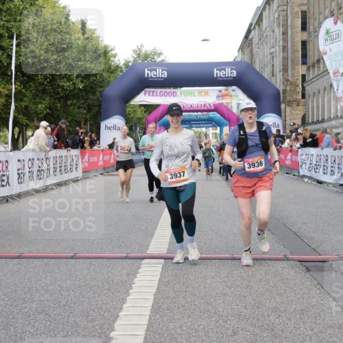 06.09.2026 - CURREX Alsterlauf Yannick Fuchs http://msf.ph/oto/10227916 06.09.2026 10:31:38 Ziel 3350, 3936, 3937, 6374 meine-sportfotos.de