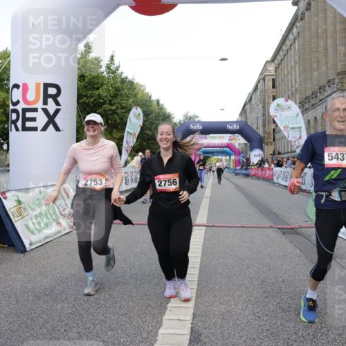 06.09.2026 - CURREX Alsterlauf Yannick Fuchs http://msf.ph/oto/10227966 06.09.2026 10:32:01 Ziel 2642, 2753, 2756, 4338, 5437, 5574, 6185 meine-sportfotos.de