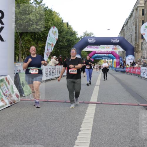 06.09.2026 - CURREX Alsterlauf Yannick Fuchs http://msf.ph/oto/10227970 06.09.2026 10:32:04 Ziel 2642, 2753, 2756, 2906, 3000, 4338, 5437, 5574, 6185 meine-sportfotos.de