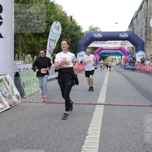 06.09.2026 - CURREX Alsterlauf Yannick Fuchs http://msf.ph/oto/10227988 06.09.2026 10:32:11 Ziel 2539, 2544, 2642, 2906, 3000, 3329, 4723, 6185 meine-sportfotos.de