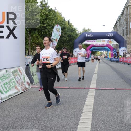 06.09.2026 - CURREX Alsterlauf Yannick Fuchs http://msf.ph/oto/10227991 06.09.2026 10:32:11 Ziel 2539, 2544, 2642, 2906, 3000, 3329, 4723, 6185 meine-sportfotos.de