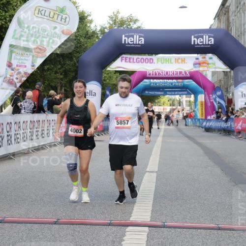 06.09.2026 - CURREX Alsterlauf Yannick Fuchs http://msf.ph/oto/10228009 06.09.2026 10:32:24 Ziel 2212, 4002, 5857 meine-sportfotos.de