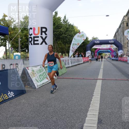 06.09.2026 - CURREX Alsterlauf Yannick Fuchs http://msf.ph/oto/10228040 06.09.2026 10:32:41 Ziel 3647, 3734 meine-sportfotos.de