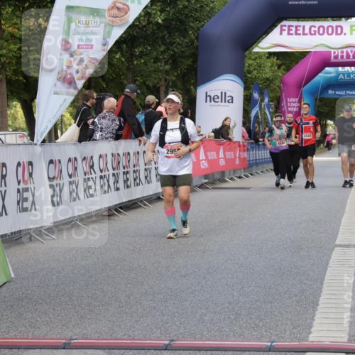 06.09.2026 - CURREX Alsterlauf Yannick Fuchs http://msf.ph/oto/10228043 06.09.2026 10:32:46 Ziel 2955, 3734 meine-sportfotos.de