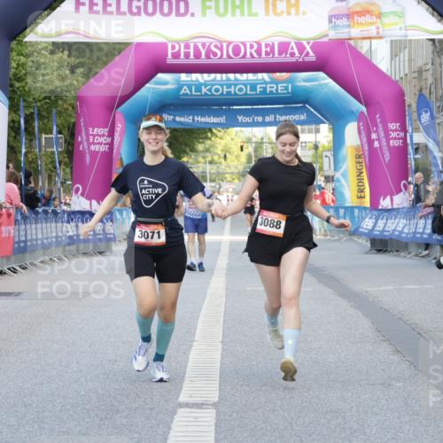 06.09.2026 - CURREX Alsterlauf Yannick Fuchs http://msf.ph/oto/10228091 06.09.2026 10:34:19 Ziel 3071, 3088 meine-sportfotos.de