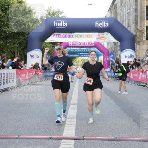 06.09.2026 - CURREX Alsterlauf Yannick Fuchs http://msf.ph/oto/10228096 06.09.2026 10:34:21 Ziel 3071, 3088 meine-sportfotos.de