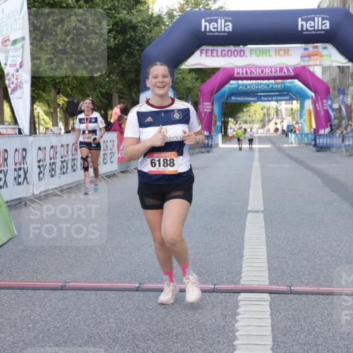 06.09.2026 - CURREX Alsterlauf Yannick Fuchs http://msf.ph/oto/10228140 06.09.2026 10:35:28 Ziel 2305, 5678, 6188 meine-sportfotos.de