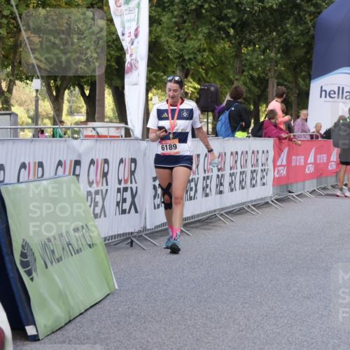 06.09.2026 - CURREX Alsterlauf Yannick Fuchs http://msf.ph/oto/10228142 06.09.2026 10:35:31 Ziel 5678, 6188 meine-sportfotos.de