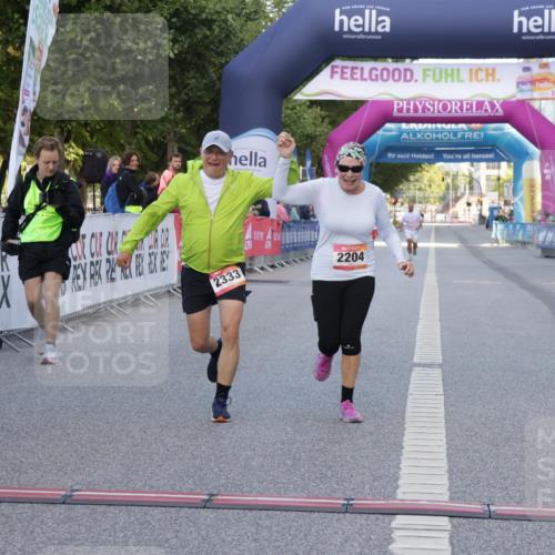 06.09.2026 - CURREX Alsterlauf Yannick Fuchs http://msf.ph/oto/10228146 06.09.2026 10:35:51 Ziel 2204, 2333 meine-sportfotos.de