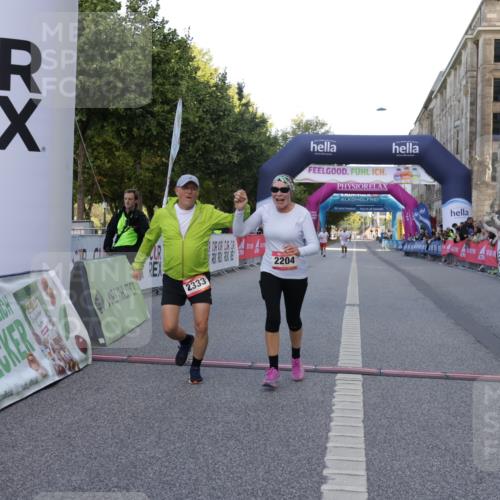 06.09.2026 - CURREX Alsterlauf Yannick Fuchs http://msf.ph/oto/10228153 06.09.2026 10:35:53 Ziel 2204, 2333 meine-sportfotos.de