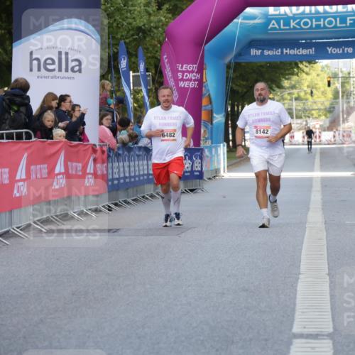 06.09.2026 - CURREX Alsterlauf Yannick Fuchs http://msf.ph/oto/10228161 06.09.2026 10:36:01 Ziel  meine-sportfotos.de
