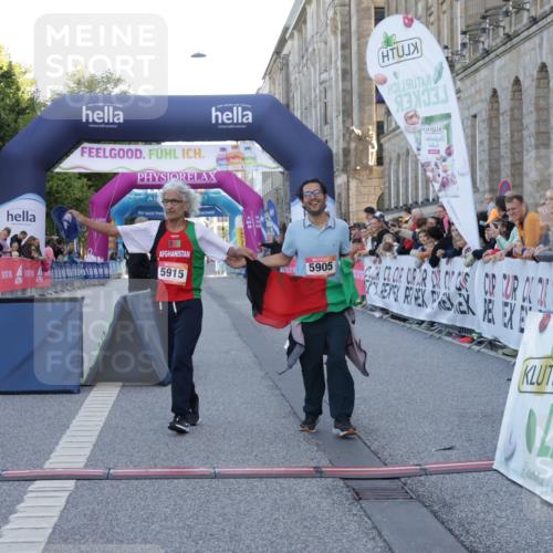 06.09.2026 - CURREX Alsterlauf Yannick Fuchs http://msf.ph/oto/10228193 06.09.2026 10:39:47 Ziel 5905, 5915 meine-sportfotos.de