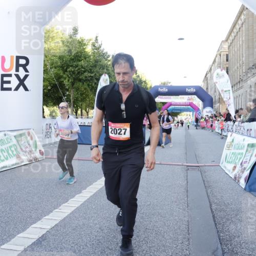 06.09.2026 - CURREX Alsterlauf Yannick Fuchs http://msf.ph/oto/10228204 06.09.2026 10:40:24 Ziel 2027, 3069, 4621 meine-sportfotos.de