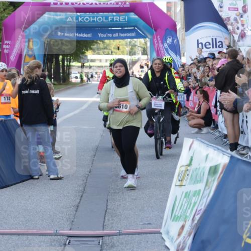06.09.2026 - CURREX Alsterlauf Yannick Fuchs http://msf.ph/oto/10228221 06.09.2026 10:45:59 Ziel 5610 meine-sportfotos.de