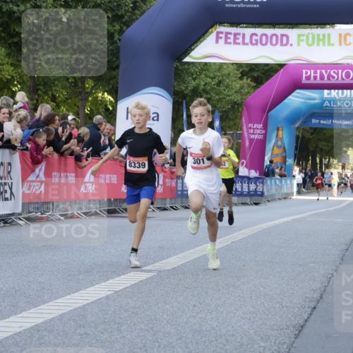 06.09.2026 - CURREX Alsterlauf Yannick Fuchs http://msf.ph/oto/10228304 06.09.2026 10:52:13 Ziel 252, 301, 8339 meine-sportfotos.de