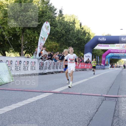 06.09.2026 - CURREX Alsterlauf Yannick Fuchs http://msf.ph/oto/10228308 06.09.2026 10:52:14 Ziel 252, 301, 8339 meine-sportfotos.de