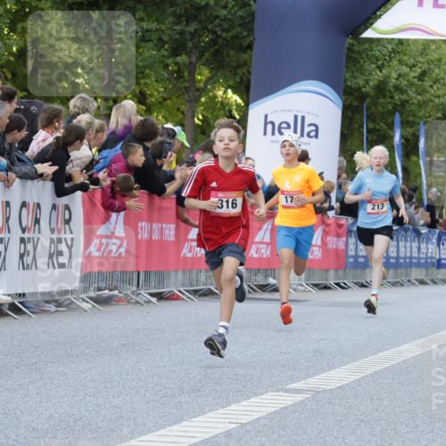 06.09.2026 - CURREX Alsterlauf Yannick Fuchs http://msf.ph/oto/10228332 06.09.2026 10:52:30 Ziel 316 meine-sportfotos.de