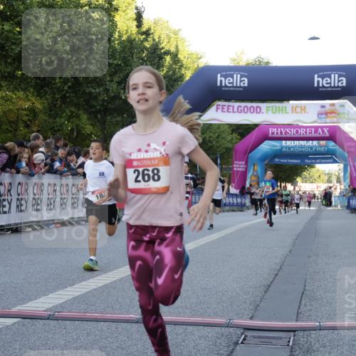 06.09.2026 - CURREX Alsterlauf Yannick Fuchs http://msf.ph/oto/10228365 06.09.2026 10:52:42 Ziel 161, 174, 182, 184, 213, 268, 281, 307, 355, 409, 452 meine-sportfotos.de