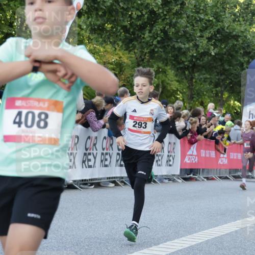 06.09.2026 - CURREX Alsterlauf Yannick Fuchs http://msf.ph/oto/10228387 06.09.2026 10:52:49 Ziel 178, 182, 184, 268, 281, 293, 355, 374, 388, 408, 452 meine-sportfotos.de