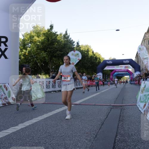 06.09.2026 - CURREX Alsterlauf Yannick Fuchs http://msf.ph/oto/10228450 06.09.2026 10:53:07 Ziel 158, 168, 183, 246, 247, 272, 282, 303, 430, 432 meine-sportfotos.de