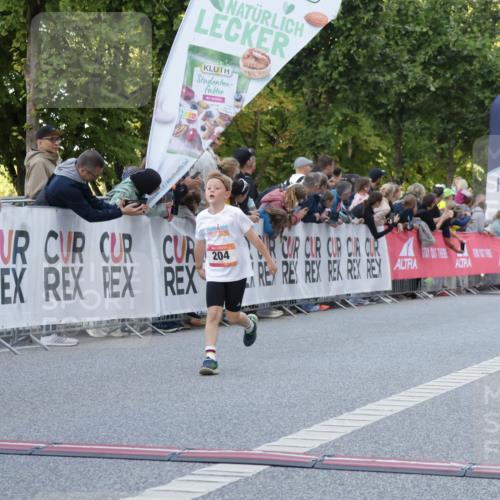 06.09.2026 - CURREX Alsterlauf Yannick Fuchs http://msf.ph/oto/10228470 06.09.2026 10:53:15 Ziel 168, 170, 183, 204, 272, 309, 432, 8182, 8220 meine-sportfotos.de