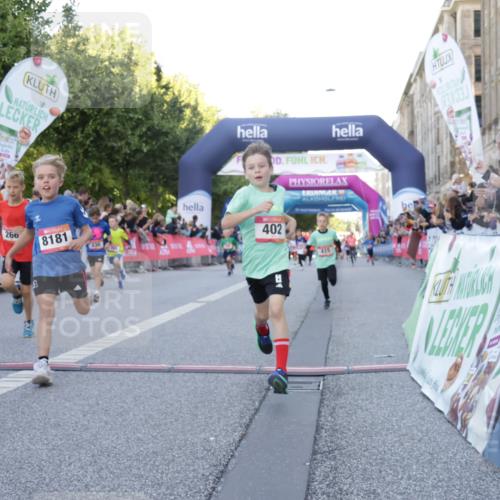 06.09.2026 - CURREX Alsterlauf Yannick Fuchs http://msf.ph/oto/10228512 06.09.2026 10:53:34 Ziel 190, 233, 263, 265, 266, 274, 275, 306, 314, 330, 336, 338, 402, 415, 445, 8124, 8180, 8181, 8329 meine-sportfotos.de