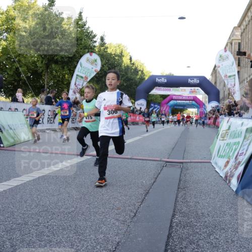 06.09.2026 - CURREX Alsterlauf Yannick Fuchs http://msf.ph/oto/10228519 06.09.2026 10:53:36 Ziel 159, 190, 219, 263, 265, 266, 274, 275, 306, 314, 330, 336, 338, 402, 415, 445, 8124, 8180, 8181, 8329 meine-sportfotos.de