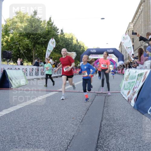 06.09.2026 - CURREX Alsterlauf Yannick Fuchs http://msf.ph/oto/10228536 06.09.2026 10:53:42 Ziel 154, 159, 214, 219, 257, 259, 265, 266, 274, 286, 306, 330, 401, 402, 415, 445, 8123, 8181 meine-sportfotos.de