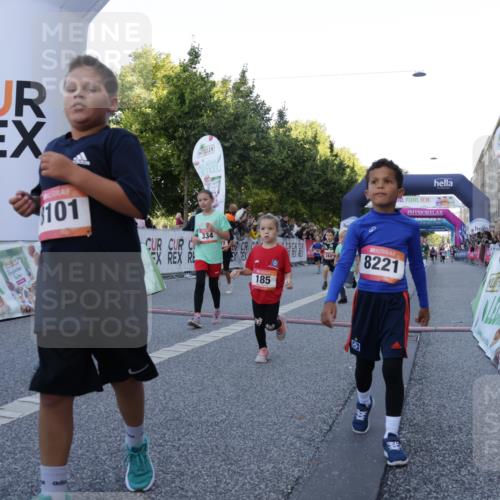06.09.2026 - CURREX Alsterlauf Yannick Fuchs http://msf.ph/oto/10228570 06.09.2026 10:53:54 Ziel 164, 169, 172, 177, 185, 208, 243, 292, 302, 320, 334, 354, 362, 389, 404, 418, 422, 442, 443, 8094, 8101, 8112, 8196, 8221, 8252 meine-sportfotos.de