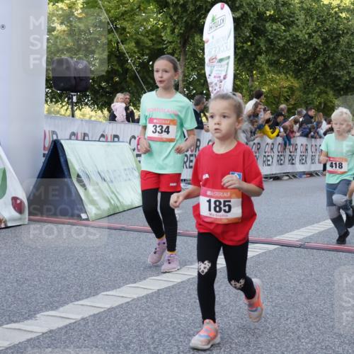 06.09.2026 - CURREX Alsterlauf Yannick Fuchs http://msf.ph/oto/10228571 06.09.2026 10:53:55 Ziel 164, 169, 172, 177, 185, 208, 218, 221, 243, 292, 302, 320, 334, 354, 362, 389, 404, 418, 422, 442, 443, 8094, 8101, 8112, 8196, 8221, 8252 meine-sportfotos.de