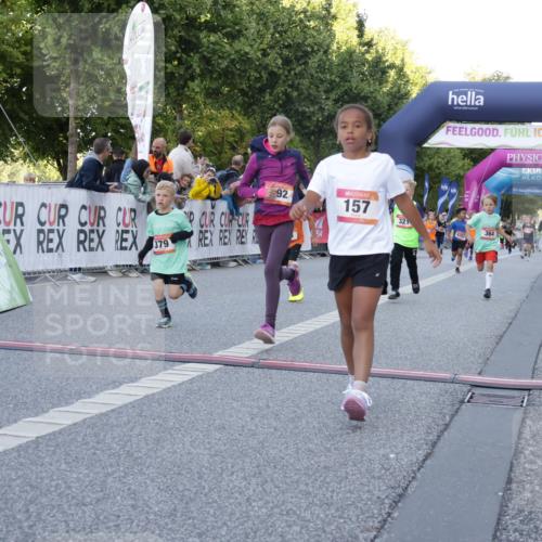06.09.2026 - CURREX Alsterlauf Yannick Fuchs http://msf.ph/oto/10228586 06.09.2026 10:54:02 Ziel 157, 172, 195, 202, 203, 216, 218, 221, 243, 256, 260, 292, 296, 302, 321, 334, 364, 379, 414, 418, 443 meine-sportfotos.de