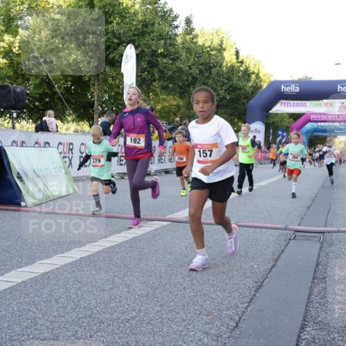 06.09.2026 - CURREX Alsterlauf Yannick Fuchs http://msf.ph/oto/10228588 06.09.2026 10:54:03 Ziel 157, 172, 195, 201, 202, 203, 216, 218, 221, 243, 256, 260, 292, 296, 302, 321, 364, 379, 414, 418, 443 meine-sportfotos.de