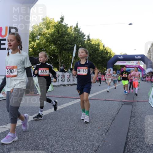 06.09.2026 - CURREX Alsterlauf Yannick Fuchs http://msf.ph/oto/10228622 06.09.2026 10:54:15 Ziel 201, 206, 238, 258, 264, 270, 276, 283, 300, 312, 347, 399, 416, 417, 436, 440, 446, 449, 455, 8113, 8174, 8253 meine-sportfotos.de