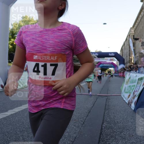 06.09.2026 - CURREX Alsterlauf Yannick Fuchs http://msf.ph/oto/10228634 06.09.2026 10:54:18 Ziel 206, 238, 239, 258, 264, 270, 276, 278, 283, 284, 285, 300, 347, 365, 372, 399, 417, 431, 436, 440, 444, 449, 8087, 8113, 8174 meine-sportfotos.de