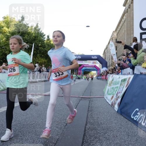 06.09.2026 - CURREX Alsterlauf Yannick Fuchs http://msf.ph/oto/10228672 06.09.2026 10:54:32 Ziel 162, 207, 240, 267, 297, 304, 318, 326, 329, 333, 343, 351, 361, 367, 387, 456, 8343 meine-sportfotos.de