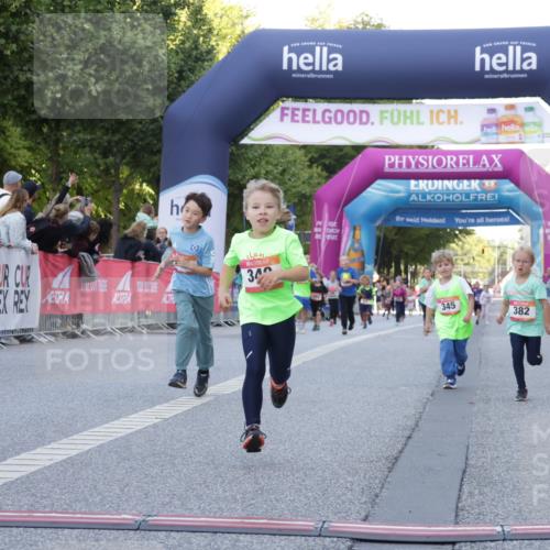 06.09.2026 - CURREX Alsterlauf Yannick Fuchs http://msf.ph/oto/10228703 06.09.2026 10:54:41 Ziel 212, 228, 229, 267, 328, 340, 351, 359, 367, 382, 457 meine-sportfotos.de