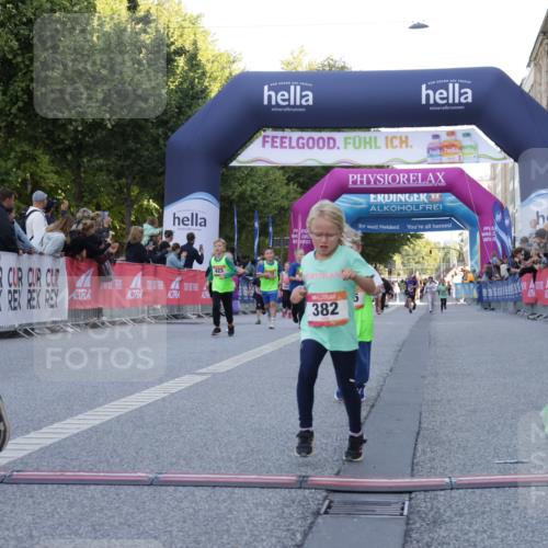 06.09.2026 - CURREX Alsterlauf Yannick Fuchs http://msf.ph/oto/10228711 06.09.2026 10:54:43 Ziel 212, 228, 229, 267, 328, 340, 345, 351, 359, 382, 457 meine-sportfotos.de