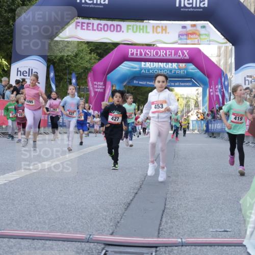 06.09.2026 - CURREX Alsterlauf Yannick Fuchs http://msf.ph/oto/10228745 06.09.2026 10:54:59 Ziel 160, 196, 234, 244, 287, 290, 313, 348, 350, 419, 423, 427, 453, 8287 meine-sportfotos.de