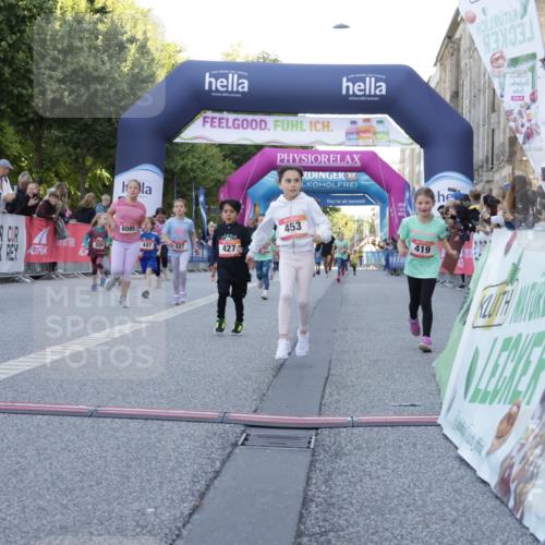 06.09.2026 - CURREX Alsterlauf Yannick Fuchs http://msf.ph/oto/10228749 06.09.2026 10:55:01 Ziel 160, 196, 234, 244, 261, 262, 287, 290, 313, 327, 348, 350, 419, 424, 427, 447, 453, 8095 meine-sportfotos.de