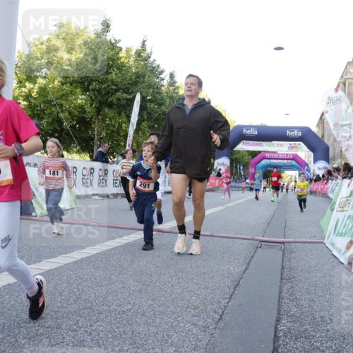06.09.2026 - CURREX Alsterlauf Yannick Fuchs http://msf.ph/oto/10228786 06.09.2026 10:55:20 Ziel 156, 163, 181, 198, 199, 242, 291, 339, 368, 396, 411, 421, 439, 441, 8067, 8342 meine-sportfotos.de