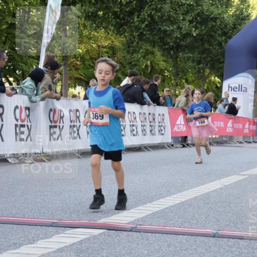 06.09.2026 - CURREX Alsterlauf Yannick Fuchs http://msf.ph/oto/10228801 06.09.2026 10:55:27 Ziel 156, 166, 181, 198, 199, 232, 242, 291, 368, 369, 435, 439 meine-sportfotos.de